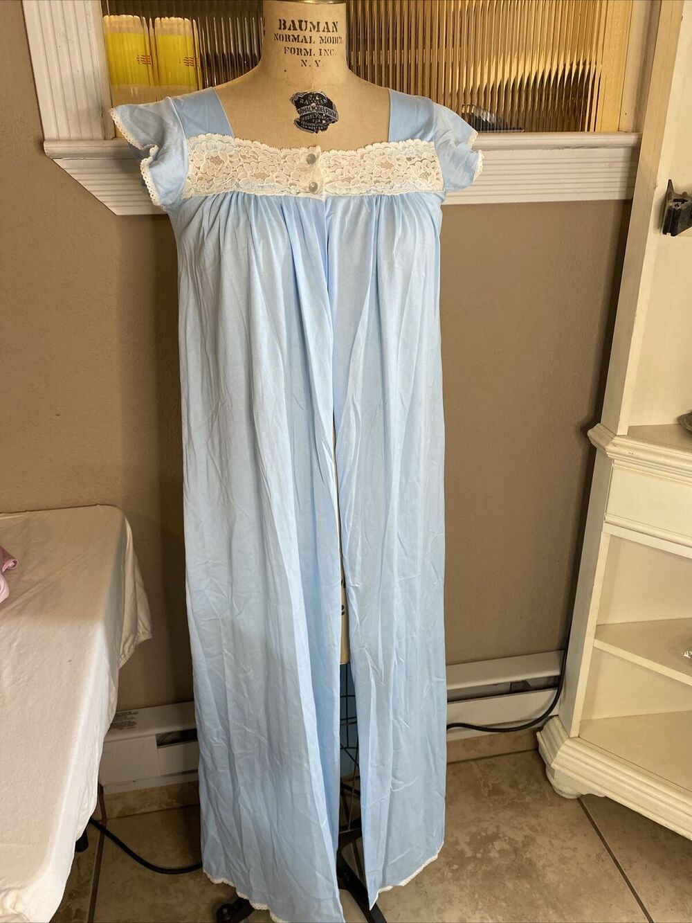 Vintage Blue Nylon Lace Robe Size Medium Women’s USA Made